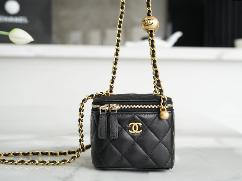 Bolsa CHANEL 22b