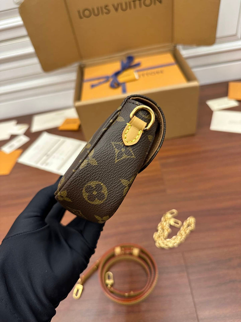 Bolsa Louis Vuitton Wallet on Chain Ivy