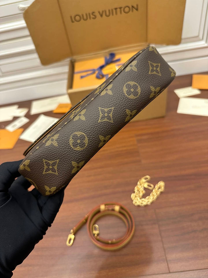 Bolsa Louis Vuitton Wallet on Chain Ivy
