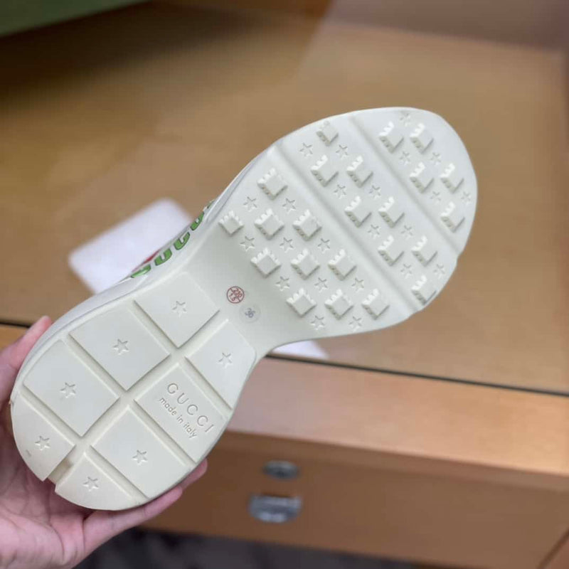 Tênis Gucci