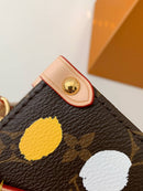 Bolsa Louis Vuitton LV x YK OnTheGo PM