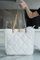 Bolsa CHANEL 19
