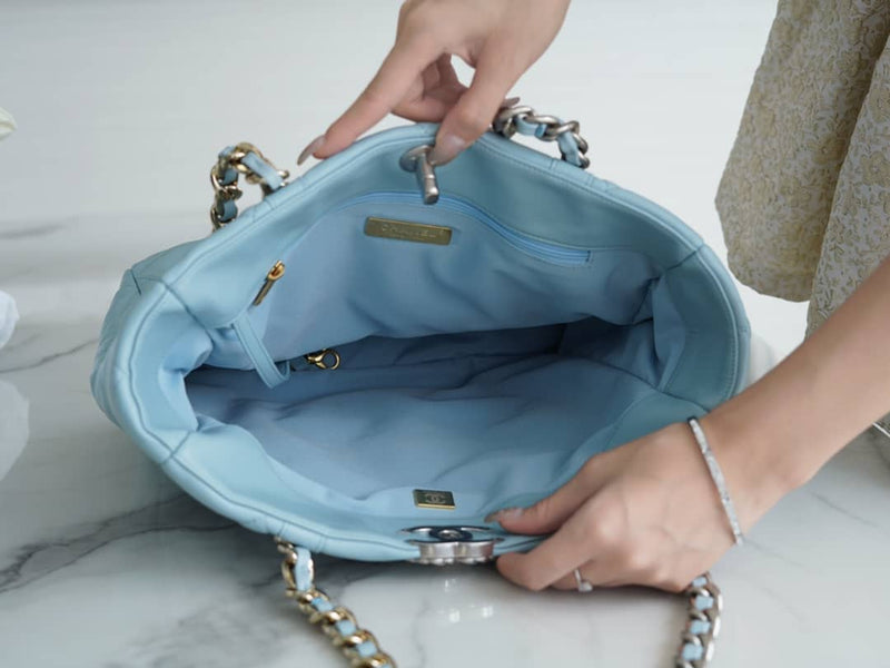 Bolsa CHANEL 19