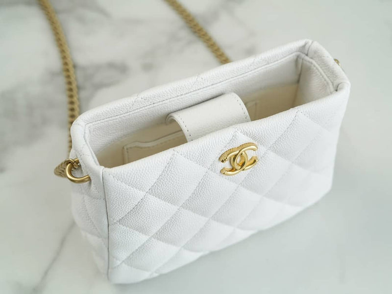 Bolsa CHANEL 23 HoBo