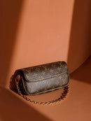 Bolsa Louis Vuitton  Wallet on Chain Ivy
