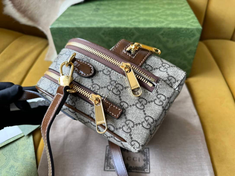 BOLSA GUCCI Multi-function bag with Interlocking G
