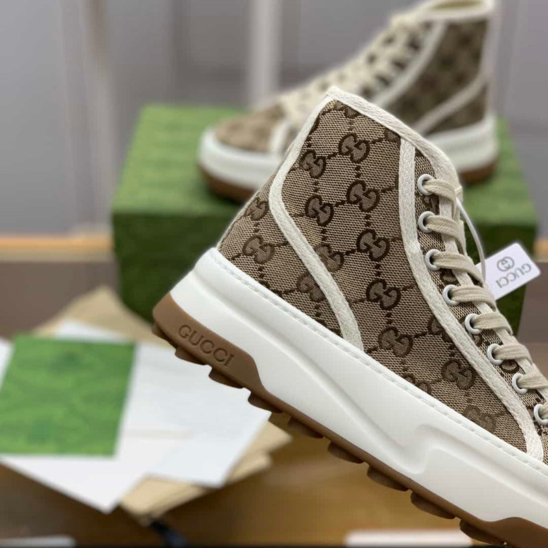 Tênis Gucci