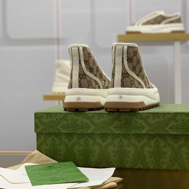 Tênis Gucci