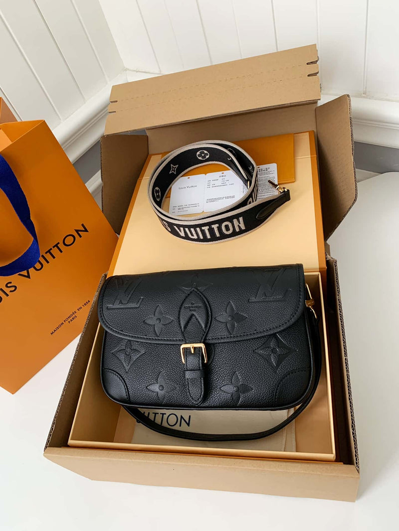 Bolsa Louis Vuitton Diane