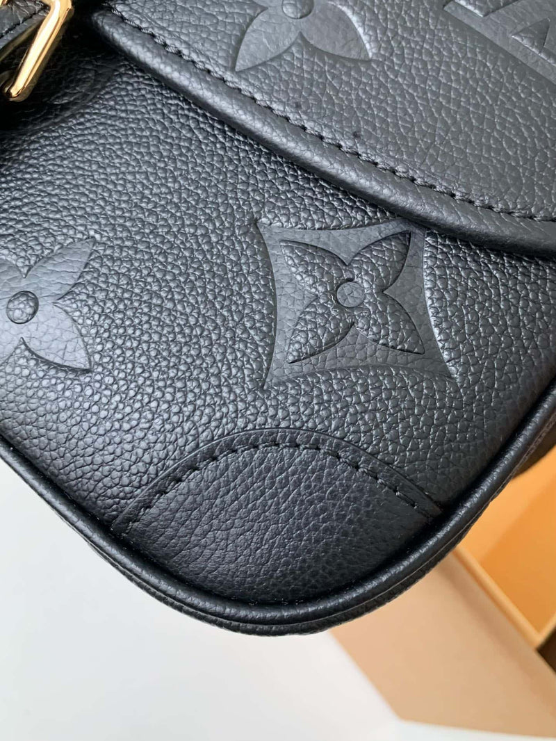 Bolsa Louis Vuitton Diana Noir