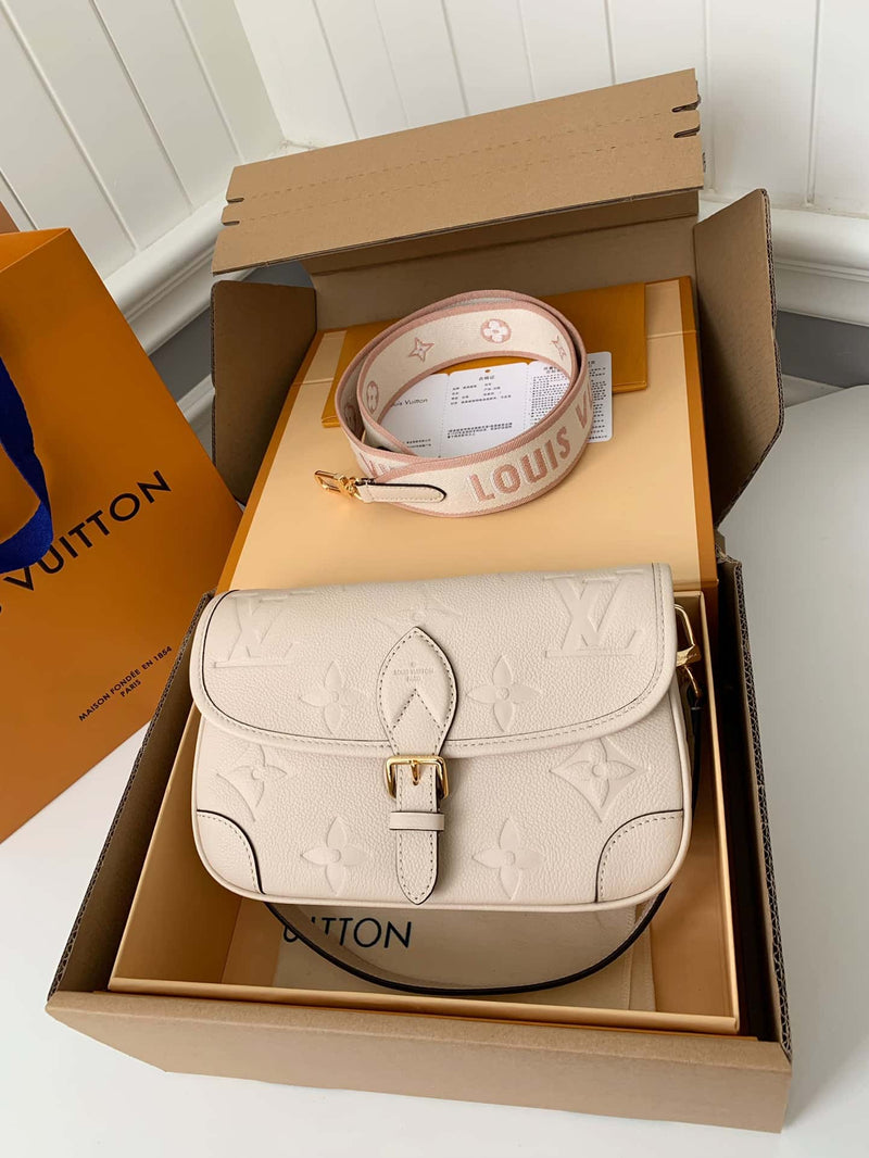 Bolsa Louis Vuitton Diane