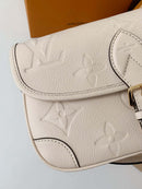 Bolsa Louis Vuitton Diana Creme