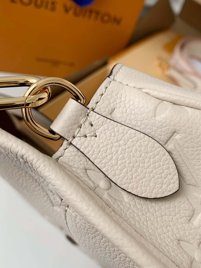 Bolsa Louis Vuitton Diana Creme