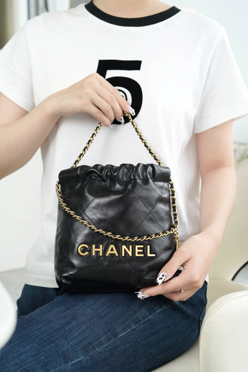 Bolsa CHANEL 23s 22Mini bag