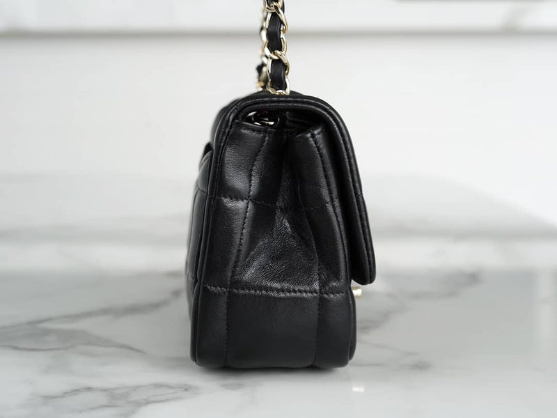 Bolsa CHANEL 23𝑪