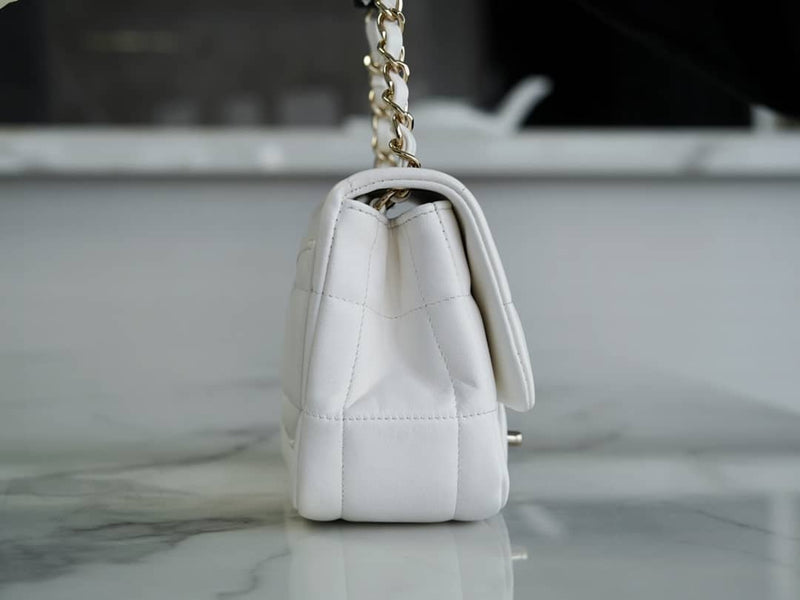 Bolsa CHANEL 23𝑪