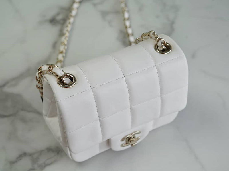 Bolsa CHANEL 23𝑪