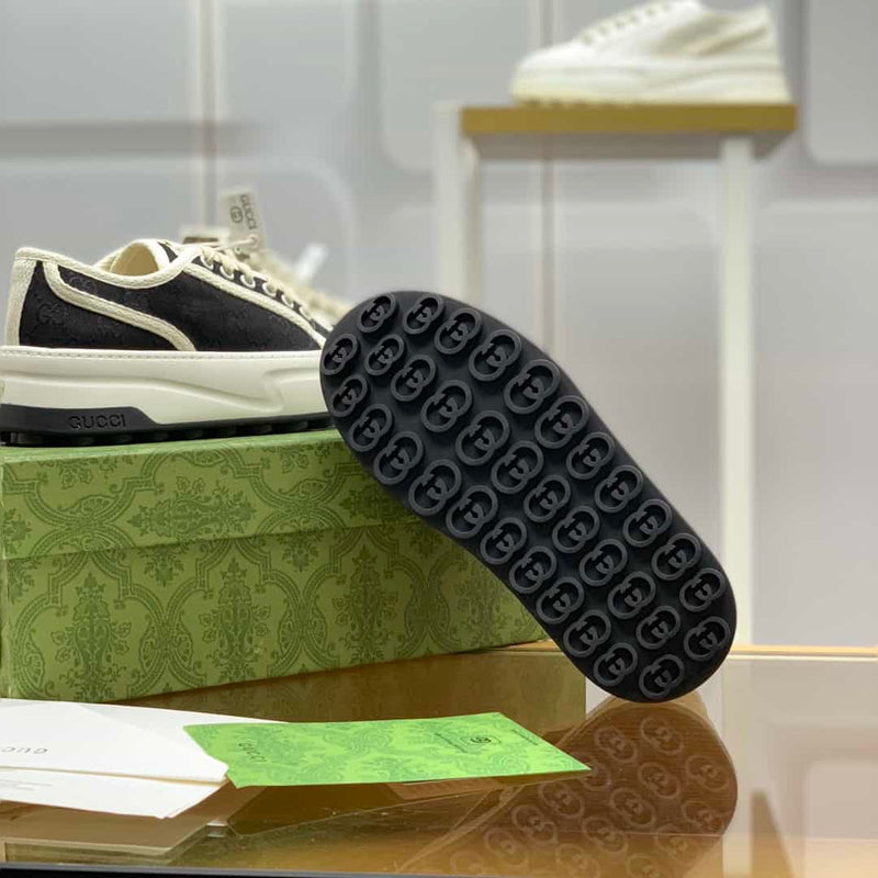 Tênis Gucci