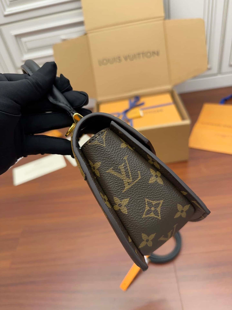 Bolsa Louis Vuitton Tilsitt