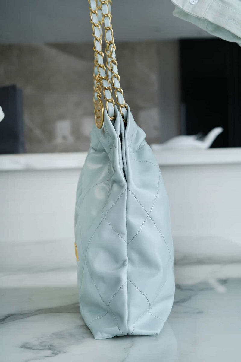 Bolsa CHANEL 22