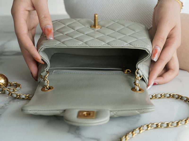Bolsa CHANEL 22C