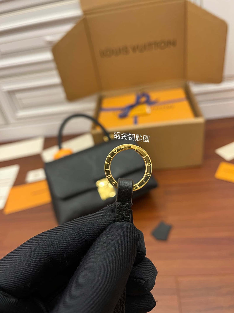 Bolsa Louis Vuitton Madeleine MM