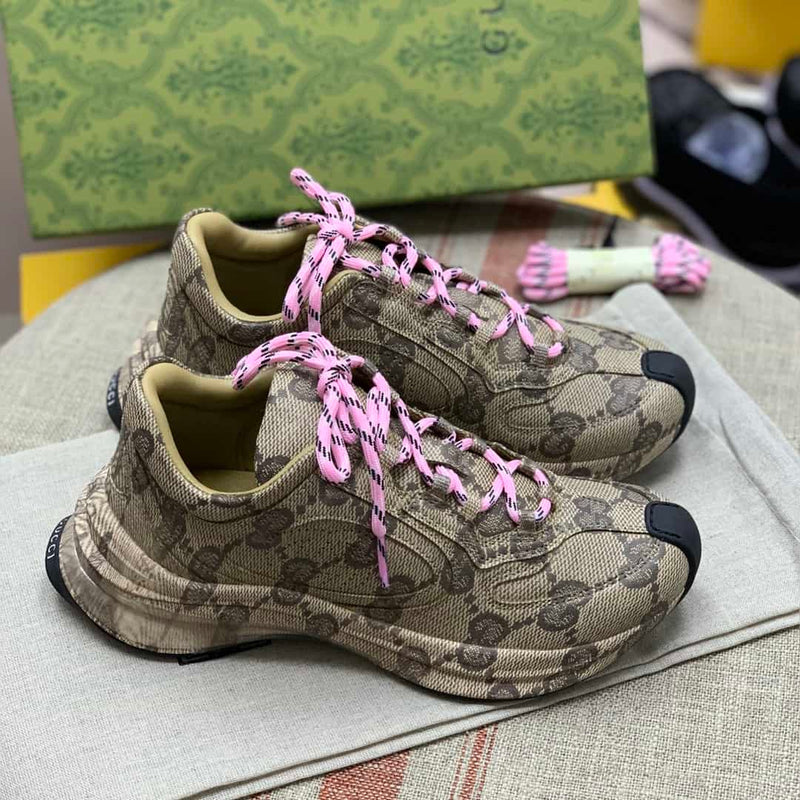 Tênis Gucci