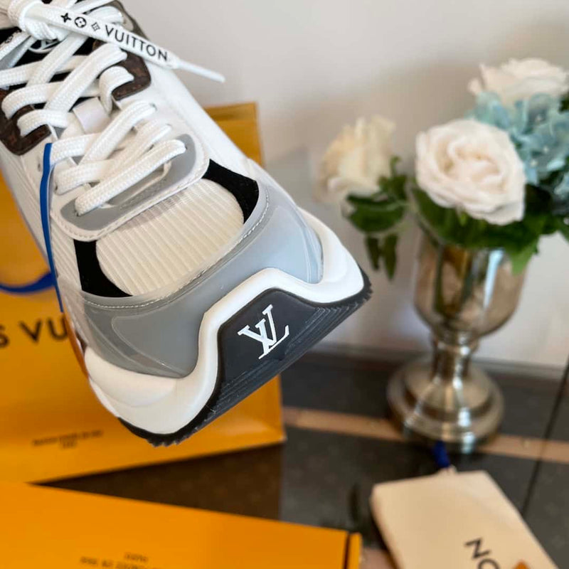 Tênis Louis Vuitton RUN 55