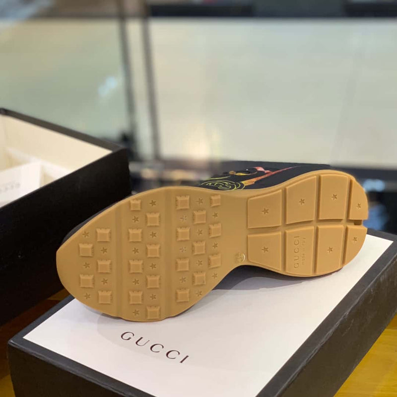 Tênis Gucci