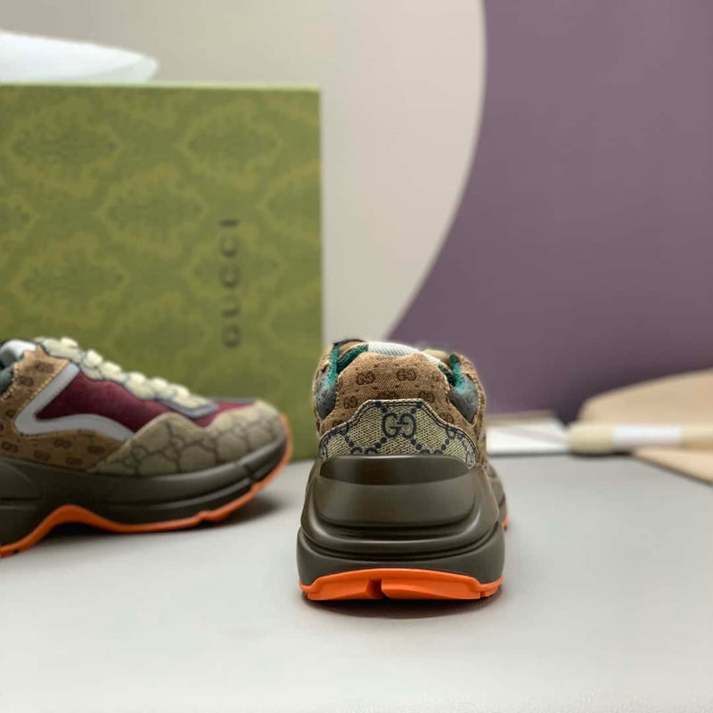Tênis Gucci